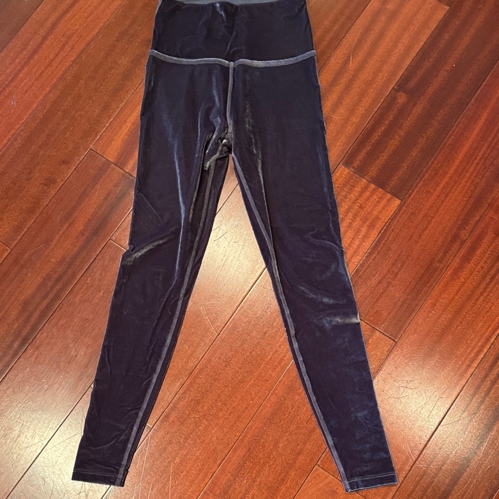 Beyond Yoga purple velvet  Leggings